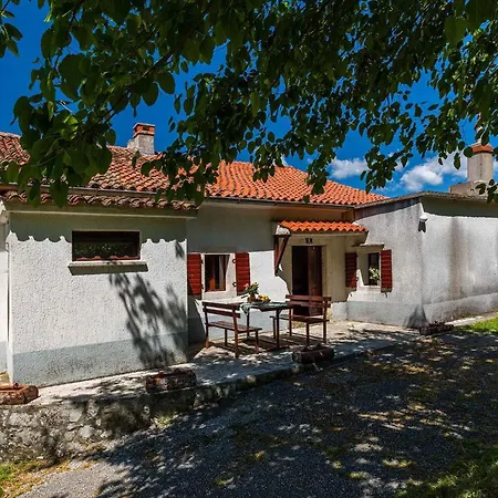 Apartment With Bbq In 8746 Kozljak